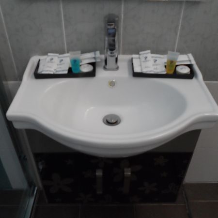 Hotel Grand Court Inn - Sungai Besar Luaran gambar