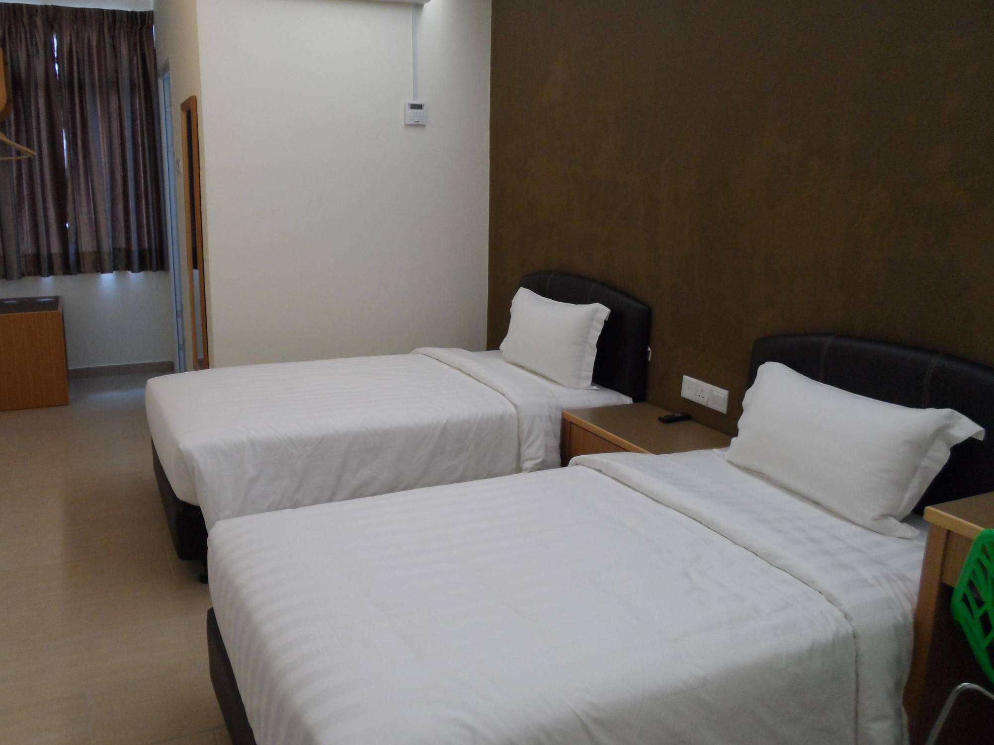 Hotel Grand Court Inn - Sungai Besar Luaran gambar